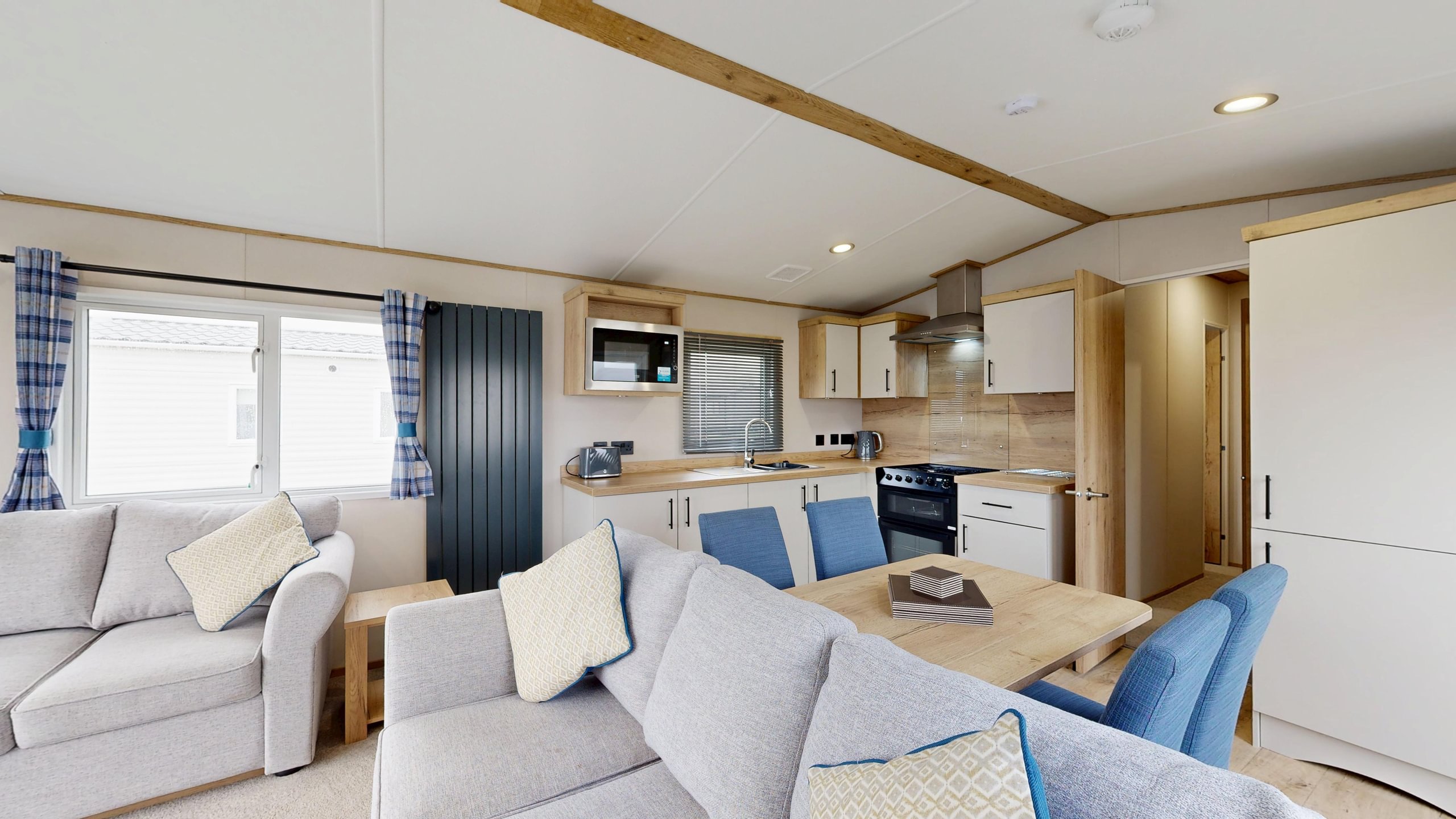 gold-3-bedroom-caravan-ok01-12222025_142135-large
