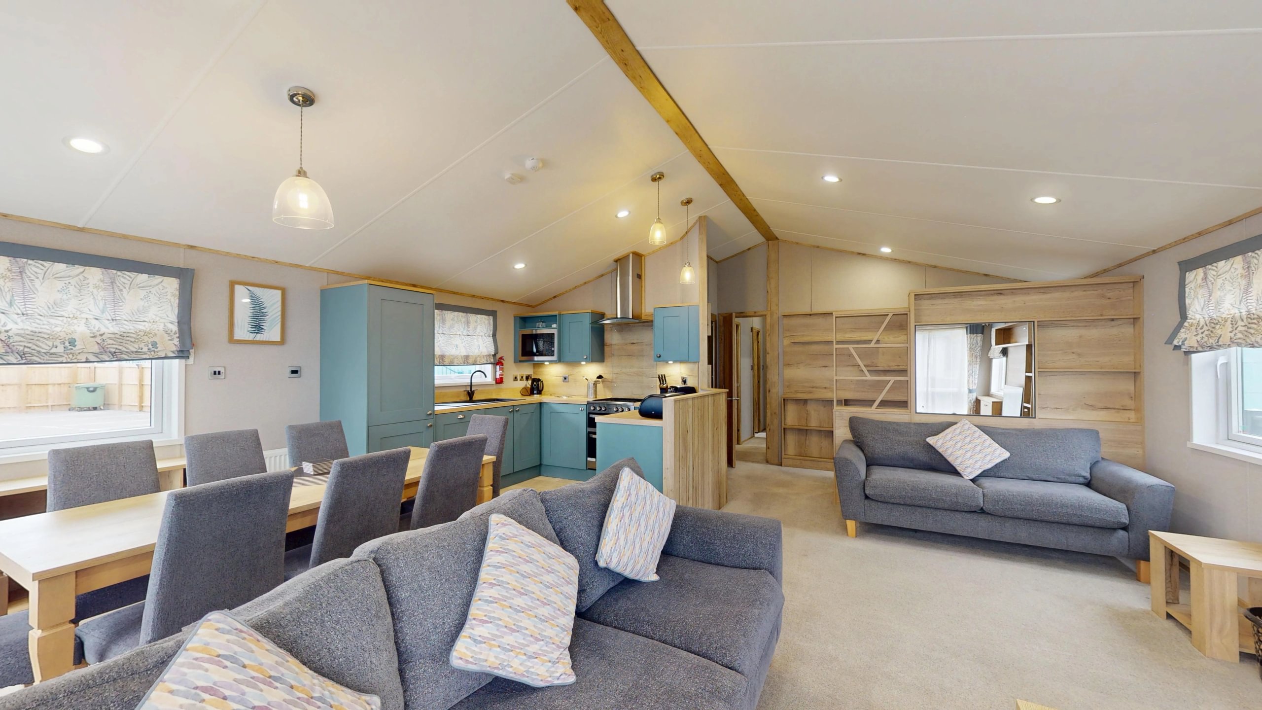 platinum-4-bedroom-lodge-with-hot-tub-blp39-10162025_184355-large